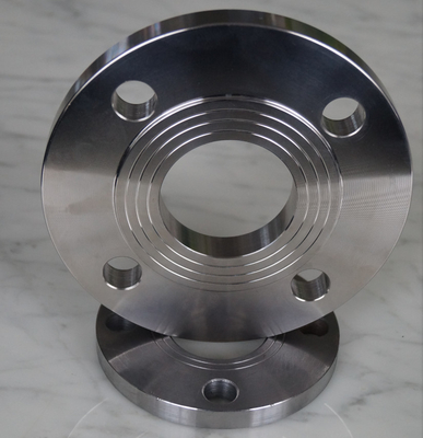 Pn16 Mặt phẳng bằng thép carbon rèn mặt bích và phụ kiện đường ống Dầu chống gỉ