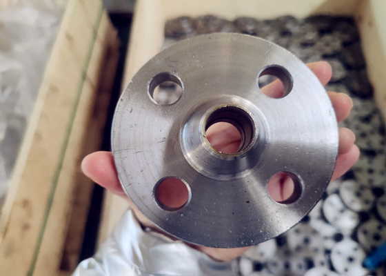 Thép không gỉ 304 4 mặt bích cổ hàn 33259 Mạ kẽm nóng Pn16